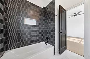 1005 E 28th St, Houston, TX 77009 - Photo 27