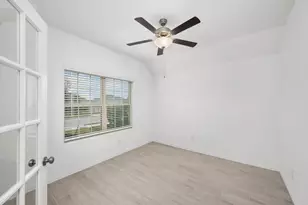 4910 Penton Mdw Ln, Rosharon, TX 77583 - Photo 5