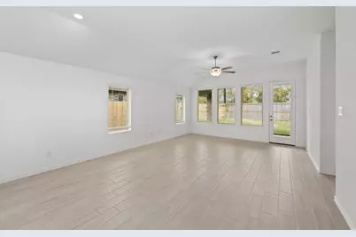 4910 Penton Meadow Lane, Fresno, TX 77583 - Photo 13
