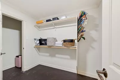 341 W Gaywood Drive, Houston, TX 77079 - Photo 37