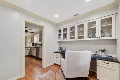 341 W Gaywood Drive, Houston, TX 77079 - Photo 15