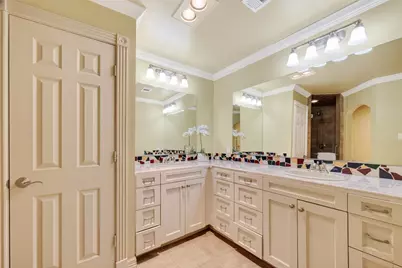 341 W Gaywood Drive, Houston, TX 77079 - Photo 33