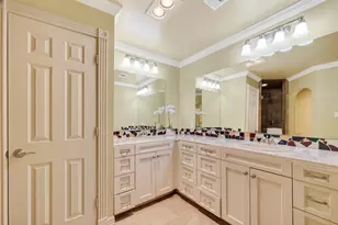 341 W Gaywood Dr, Houston, TX 77079 - Photo 33