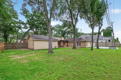 341 W Gaywood Drive, Houston, TX 77079 - Photo 41