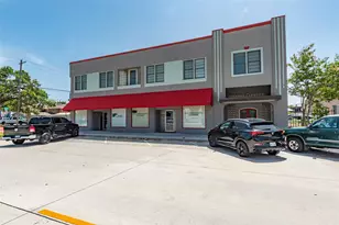 1413 Tremont St, Galveston, TX 77550 - Photo 1