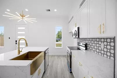 4212 Alvin Street #A/B, Houston, TX 77051 - Photo 7