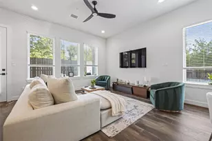 5737 White Magnolia St., Houston, TX 77091 - Photo 5