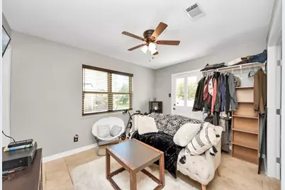 18010 Bambriar Drive, Houston, TX 77090 - Photo 19