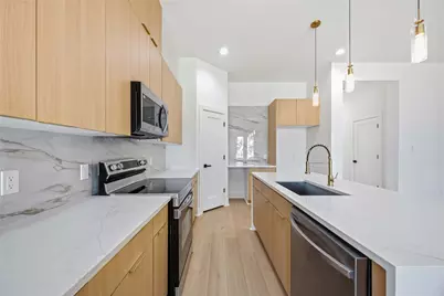8421 Safeguard Street #A/B, Houston, TX 77051 - Photo 5