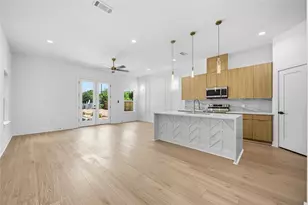 8421 Safeguard St, Houston, TX 77051 - Photo 7