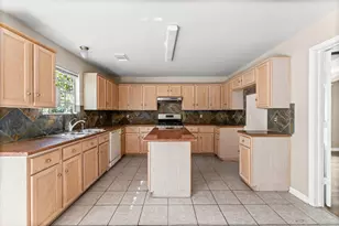 23715 Norton House Ln, Katy, TX 77493 - Photo 9