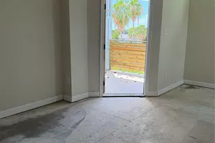1804 65th St, Galveston, TX 77551 - Photo 25