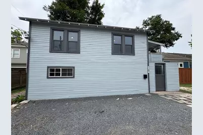 2415 Columbia Street, Houston, TX 77008 - Photo 3