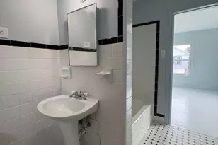 2415 Columbia St, Houston, TX 77008 - Photo 23