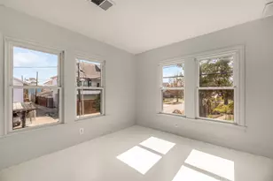 2415 Columbia St, Houston, TX 77008 - Photo 21