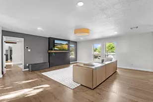 5041 Nina Lee Ln, Houston, TX 77092 - Photo 23