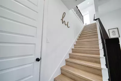 8107 Calhoun Road, Houston, TX 77033 - Photo 11