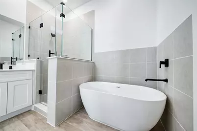 8107 Calhoun Road, Houston, TX 77033 - Photo 17