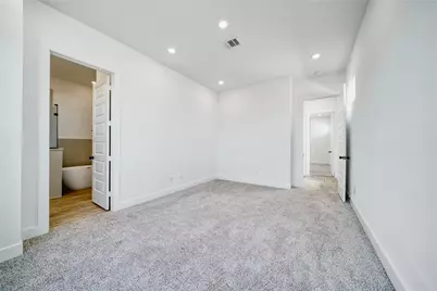 8107 Calhoun Road, Houston, TX 77033 - Photo 13