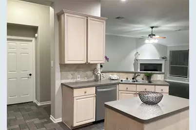 43 N Merryweather Circle, The Woodlands, TX 77384 - Photo 17