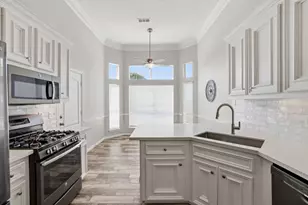 21703 Windsor Castle Dr, Spring, TX 77388 - Photo 7