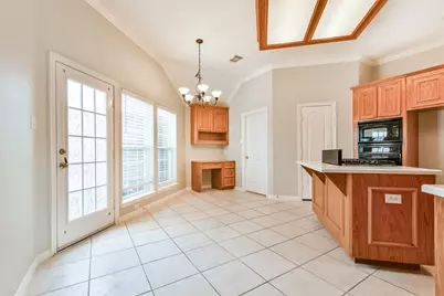 314 Parkwood Village Drive, Friendswood, TX 77546 - Photo 11