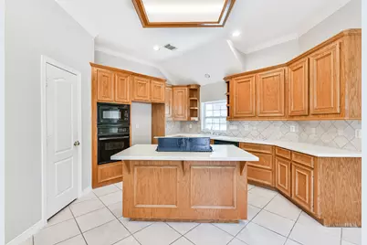314 Parkwood Village Drive, Friendswood, TX 77546 - Photo 7