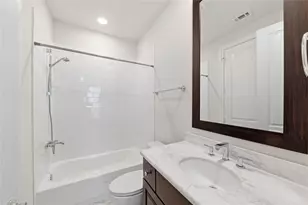 2730 Harvard St, Houston, TX 77008 - Photo 9