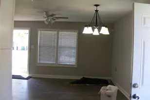 4725 Maggie St, Houston, TX 77033 - Photo 3