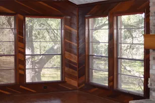 708 Catamaran Cir, Blessing, TX 77419 - Photo 5