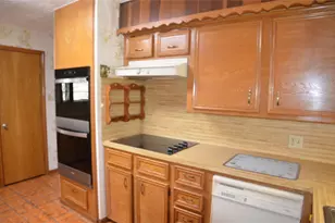 708 Catamaran Cir, Blessing, TX 77419 - Photo 13