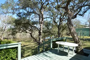 708 Catamaran Cir, Blessing, TX 77419 - Photo 31