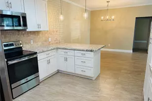 15193 Kimberley Ct, Houston, TX 77079 - Photo 9
