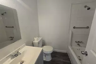 7518 Hummingbird Ln, Texas City, TX 77591 - Photo 11