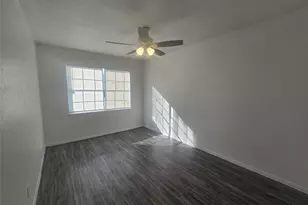 7518 Hummingbird Ln, Texas City, TX 77591 - Photo 5