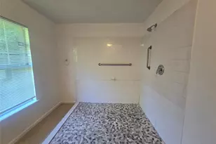 7518 Hummingbird Ln, Texas City, TX 77591 - Photo 7