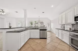 2223 Ridgefield Park Ln, Richmond, TX 77469 - Photo 23