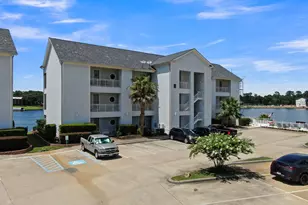 168 Lake Point Blvd, Conroe, TX 77356 - Photo 3