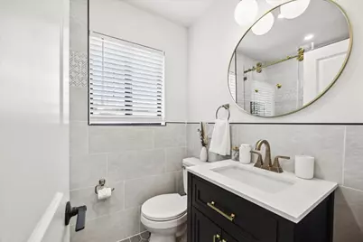 5844 Darling Street, Houston, TX 77007 - Photo 33