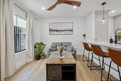 5844 Darling Street, Houston, TX 77007 - Photo 7