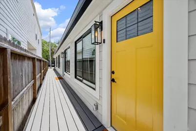 5844 Darling Street, Houston, TX 77007 - Photo 25