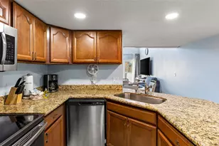 9520 Seawall Blvd, Galveston, TX 77554 - Photo 21