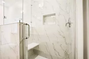 4704 Thornton Vws Rd, Houston, TX 77018 - Photo 23