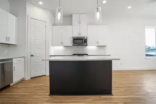 4704 Thornton Vws Rd, Houston, TX 77018 - Photo 15