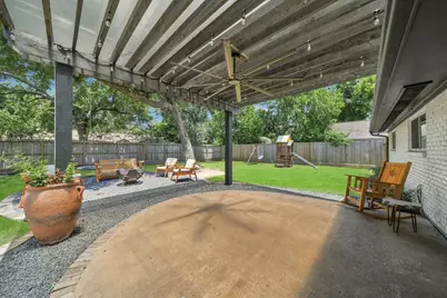 9634 Meadowglen Lane, Houston, TX 77063 - Photo 41