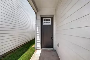 13412 Sun Cay Drive, Houston, TX 77047 - Photo 5