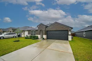 1110 Desert Willow Dr, Rosharon, TX 77583 - Photo 3
