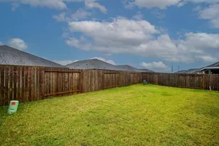 1110 Desert Willow Dr, Rosharon, TX 77583 - Photo 5