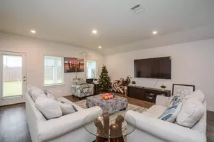 1110 Desert Willow Dr, Rosharon, TX 77583 - Photo 7