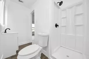 1203 W 6th St, Freeport, TX 77541 - Photo 37